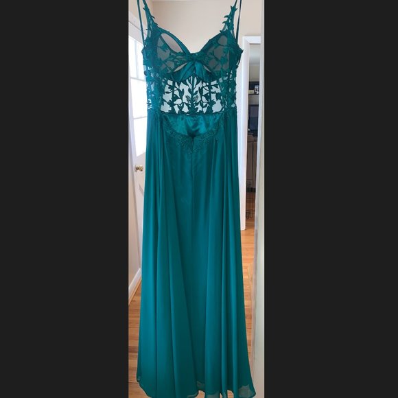 Size 4, Green, Golden Asp - Picture 3 of 4